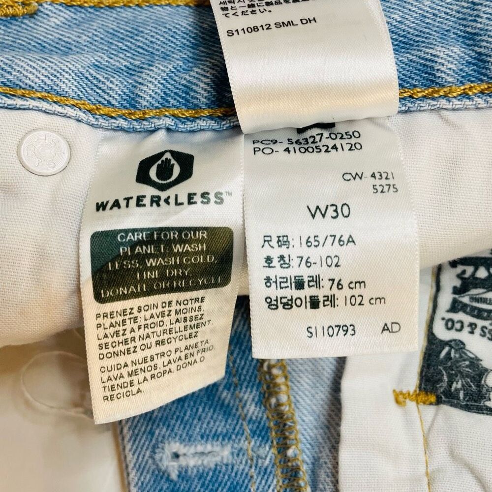 Levi’s 501 Cut Off Jean Shorts Size 30 - Picture 9 of 10